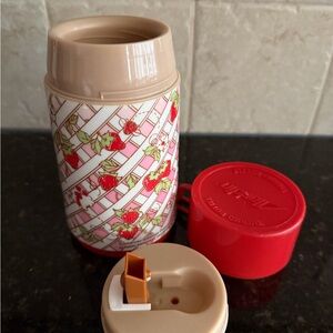 Vintage Strawberry Shortcake Therm
